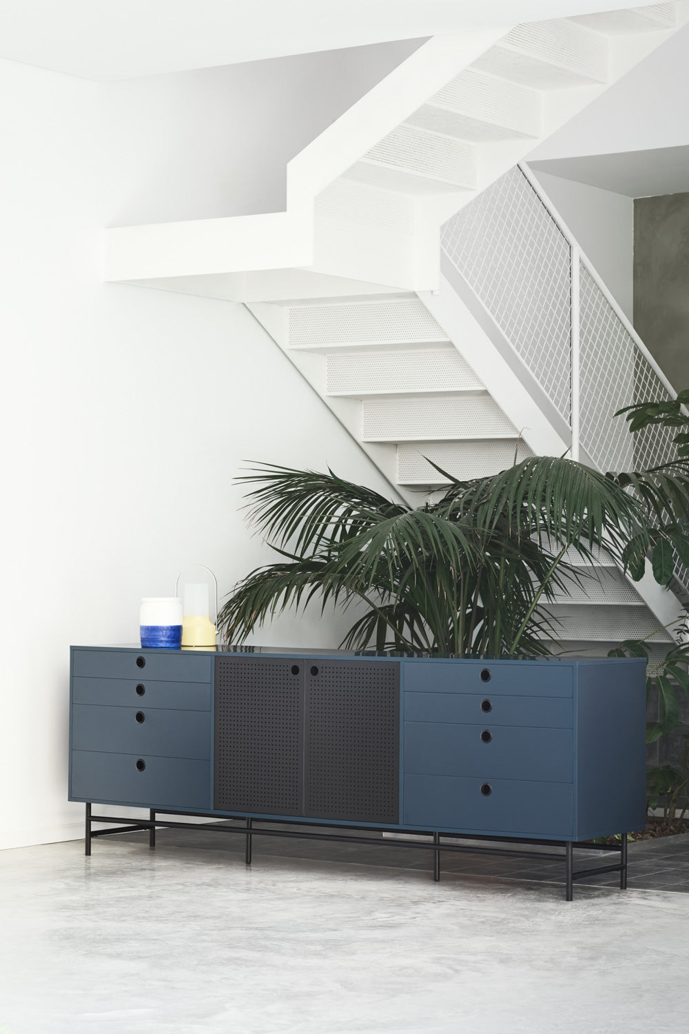 Buffet 8 tiroirs 2 portes 212x47 cm Punto de Teulat bleu