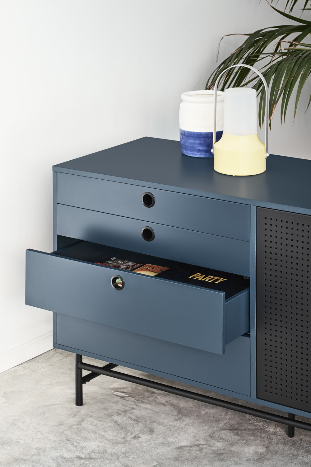 Buffet 8 tiroirs 2 portes 212x47 cm Punto de Teulat bleu