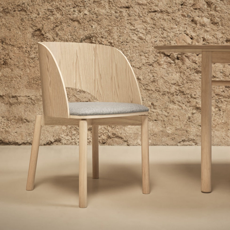 Lot de 2 chaises 50x78 h45 cm Dam en frêne naturel et assise gris clair