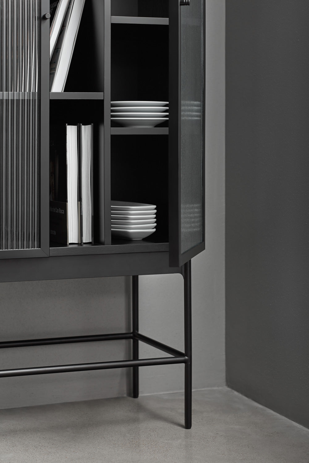 Buffet moderne 2 portes 70x140 cm Blur par Teulat noir