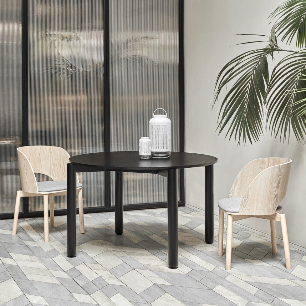 Table ronde à manger 4 places Ø120 cm Atlas en bois noir