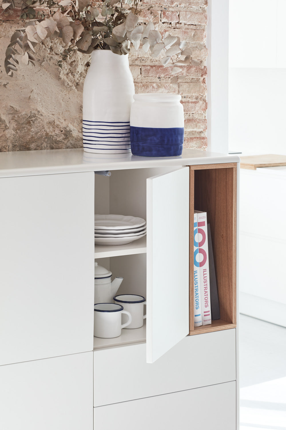 Buffet moderne 3 portes 3 tiroirs 100x120 cm Corvo de Teulat crème