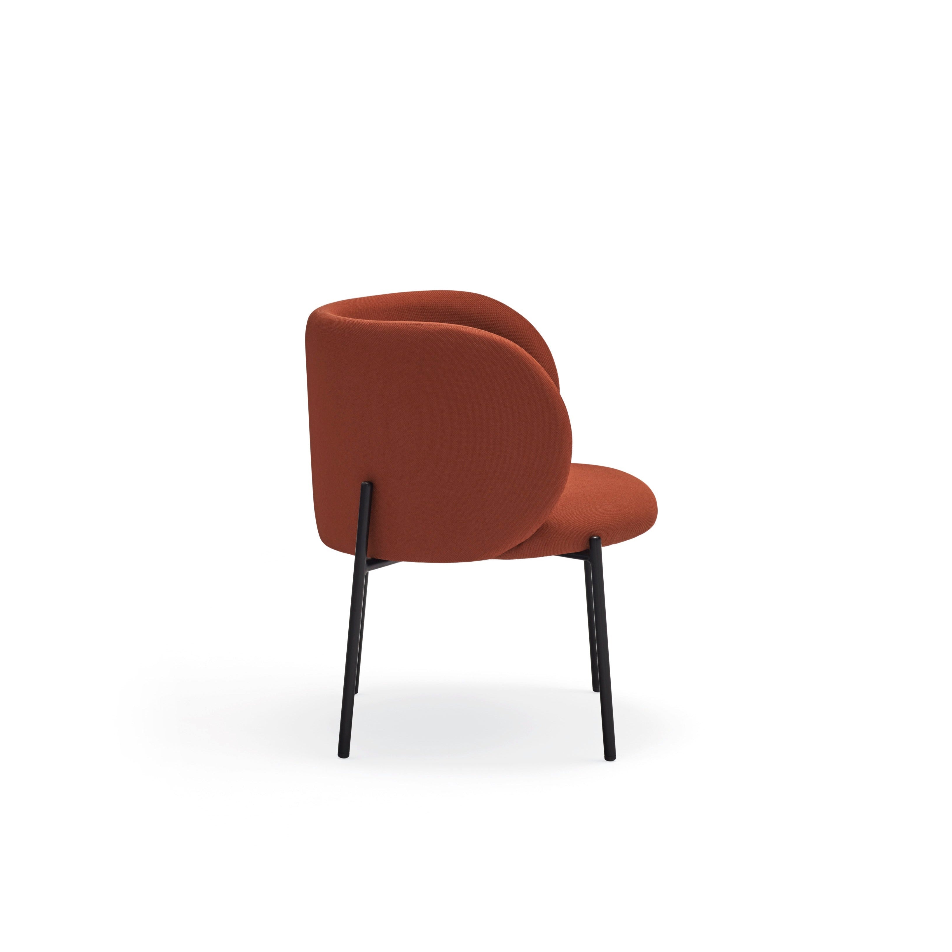 Fauteuil 66x74 h49 Mogi en tissu rouge avec structure en métal