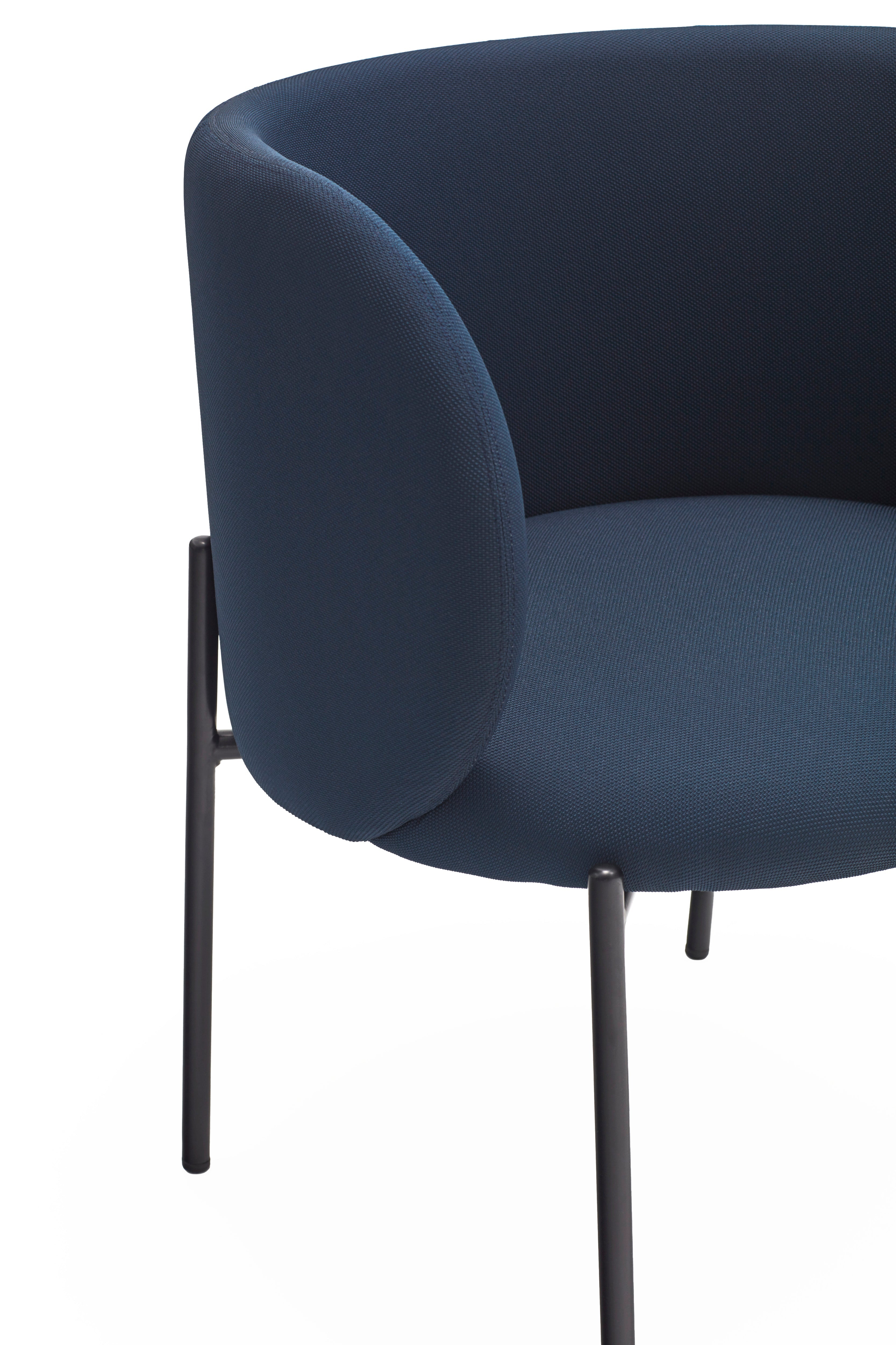 Fauteuil 66x74 h49 en tissu bleu avec structure en métal