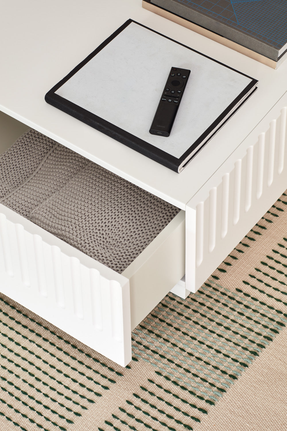 Table basse de salon rectangulaire 110x60 cm Doric de Teulat blanche