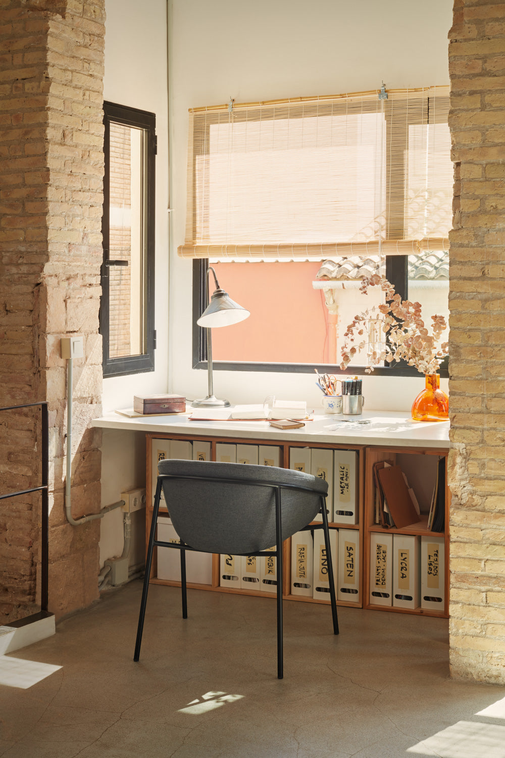 Lot de 2 chaises 66x79 h47 cm Hug gris foncé en polyester