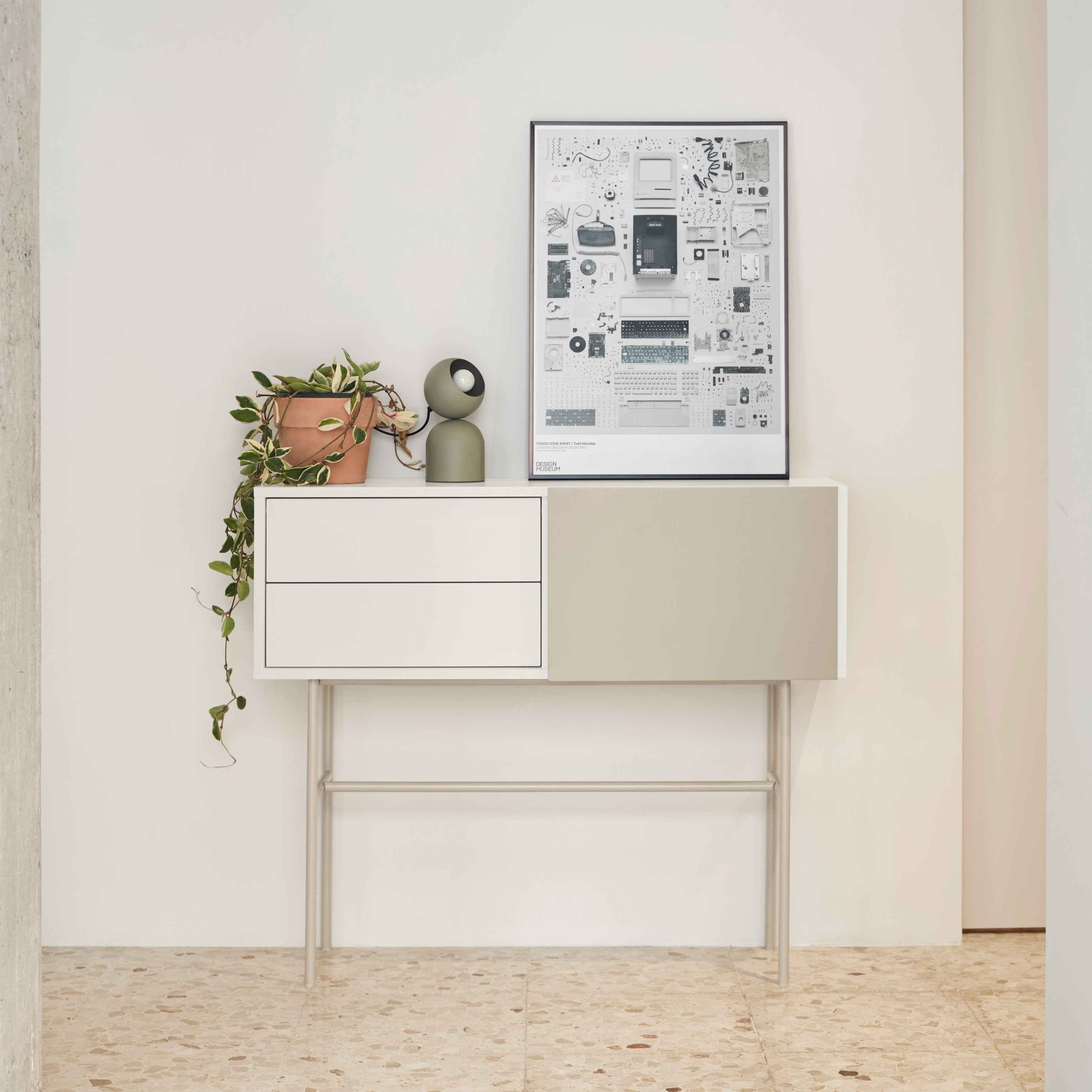 Console 2 tiroirs et porte coulissante laquée crème et sable Nube par Teulat 110x90 cm