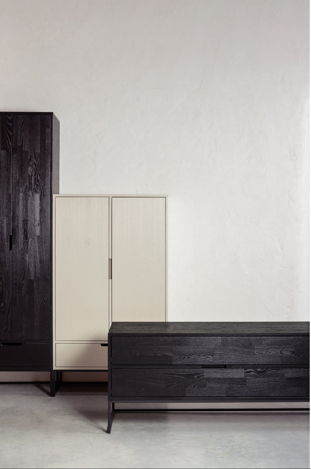 Mobile TV 1 anta 2 cassetti in legno di pino Silas 60x180 cm