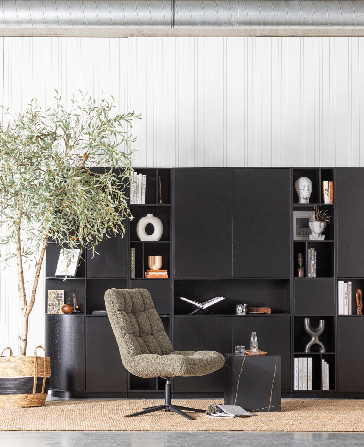 Buffet 2 portes en bois de pin noir Finca 210x78 cm