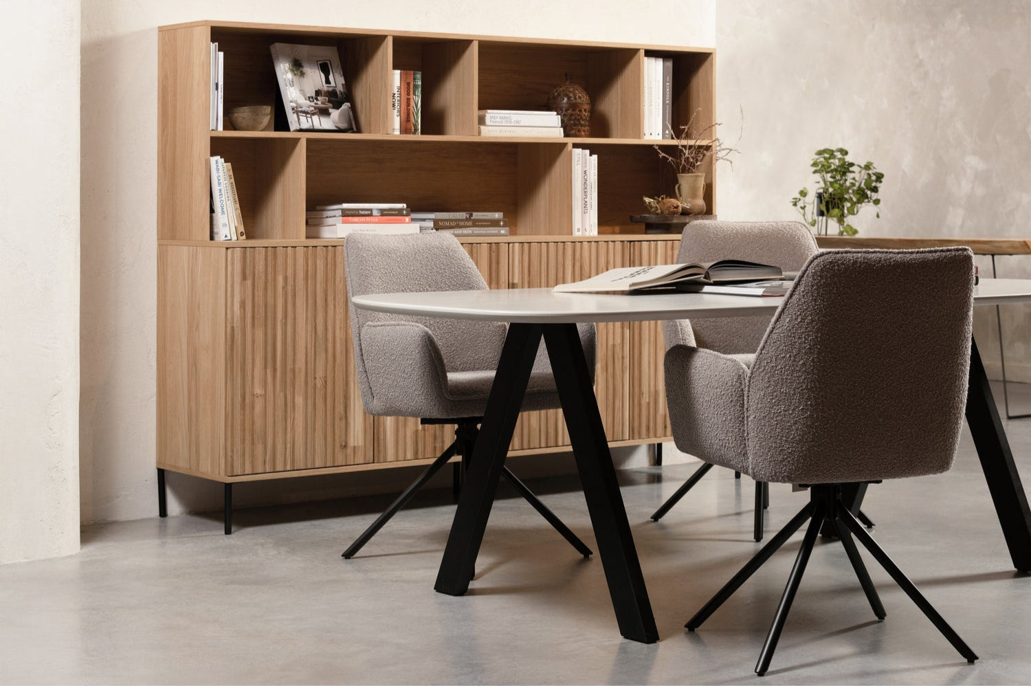 Buffet 4 portes en chêne New Gravure 150x200 cm