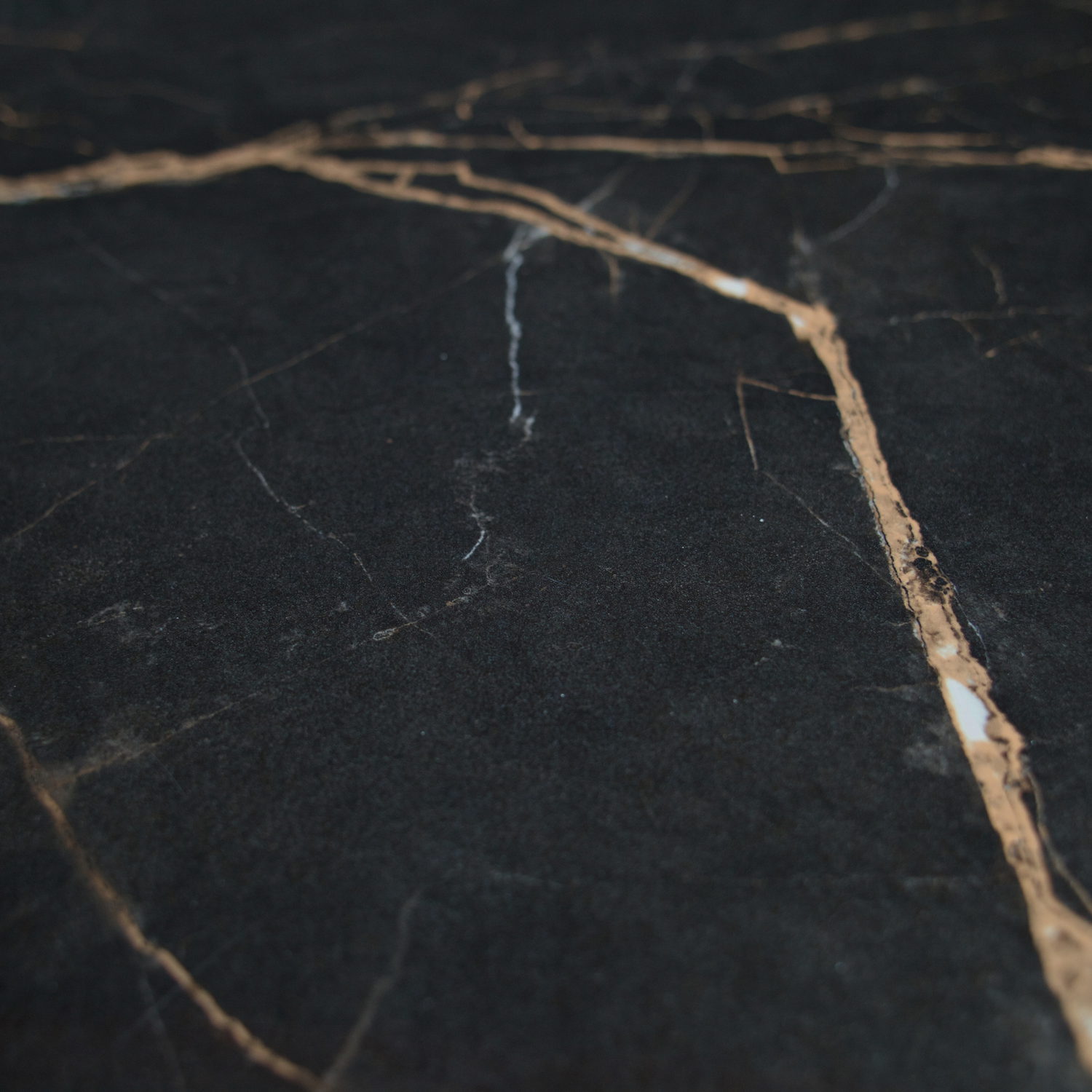 Tavolino effetto marmo nero Vida 40x80 cm