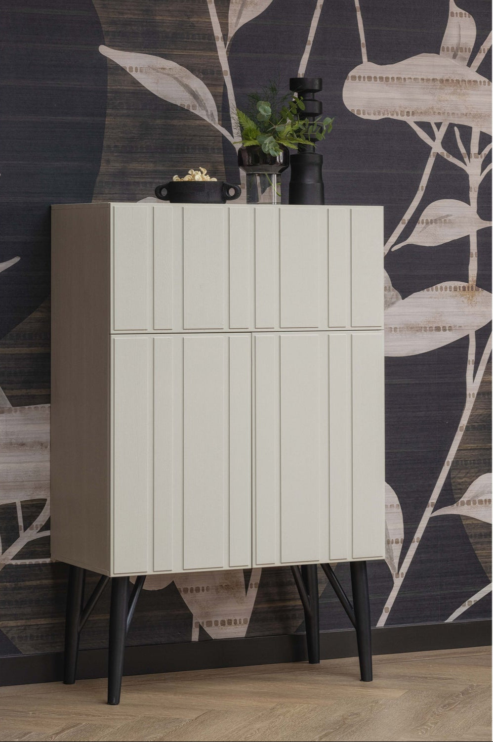 Credenza 2 ante portabevande in legno di pino Miller 146x90 cm