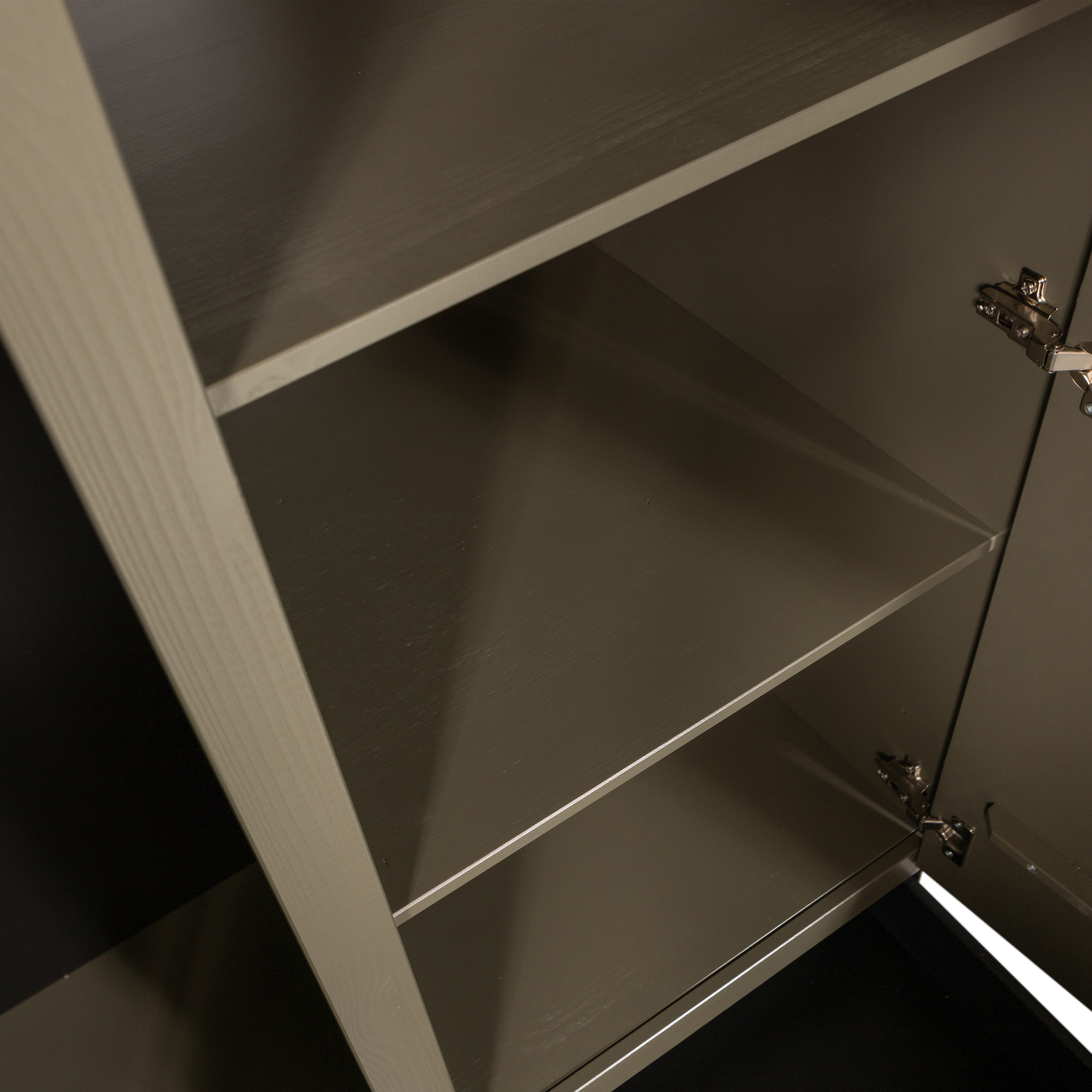 Credenza 4 ante 1 cassetto in pino verde Alfie 210x107cm