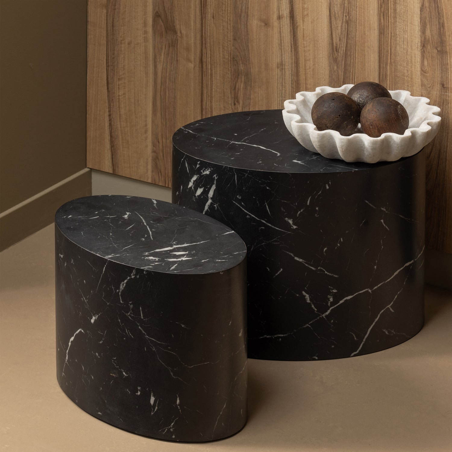 Table basse effet marbré noir Quint 33x40 cm