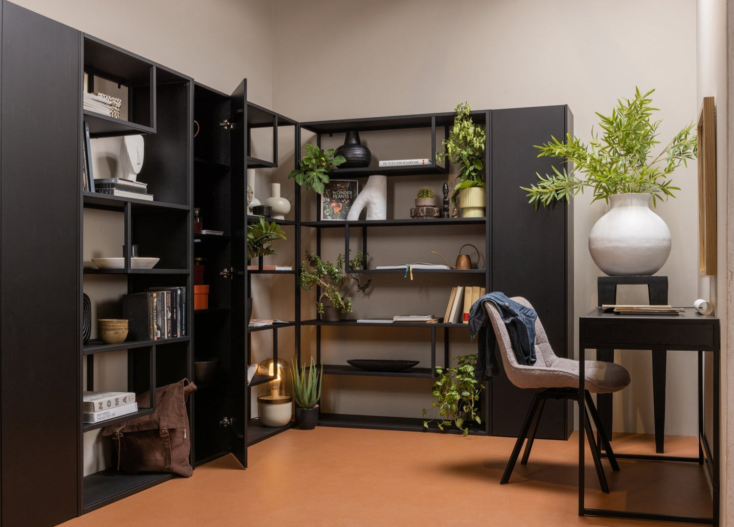 Buffet 1 porte en bois de pin noir mat Teun 188x44 cm