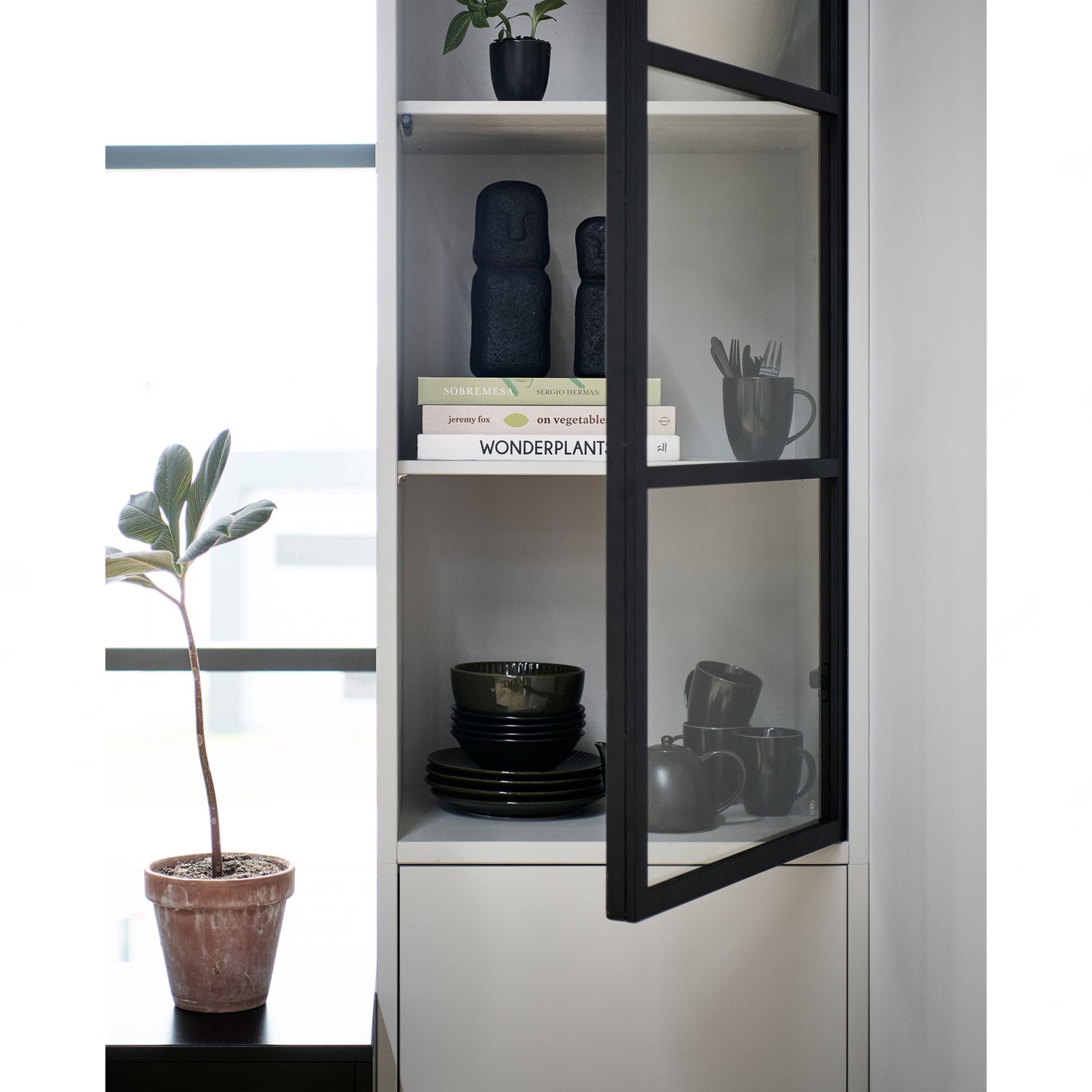 Vitrine 2 portes en bois de pin gris brouillard Basic 230x5 cm
