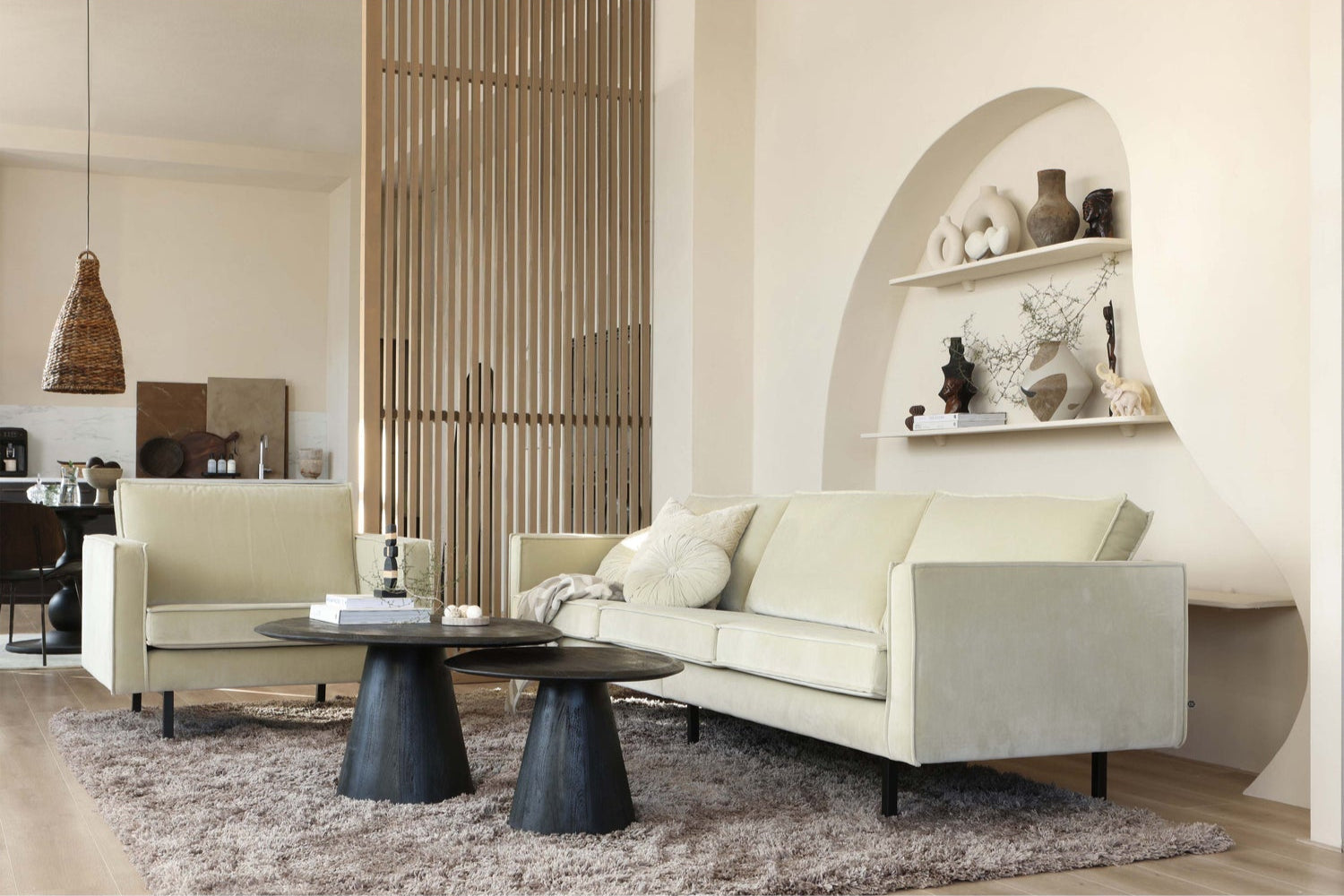 Table basse en bois de manguier noyer Posture