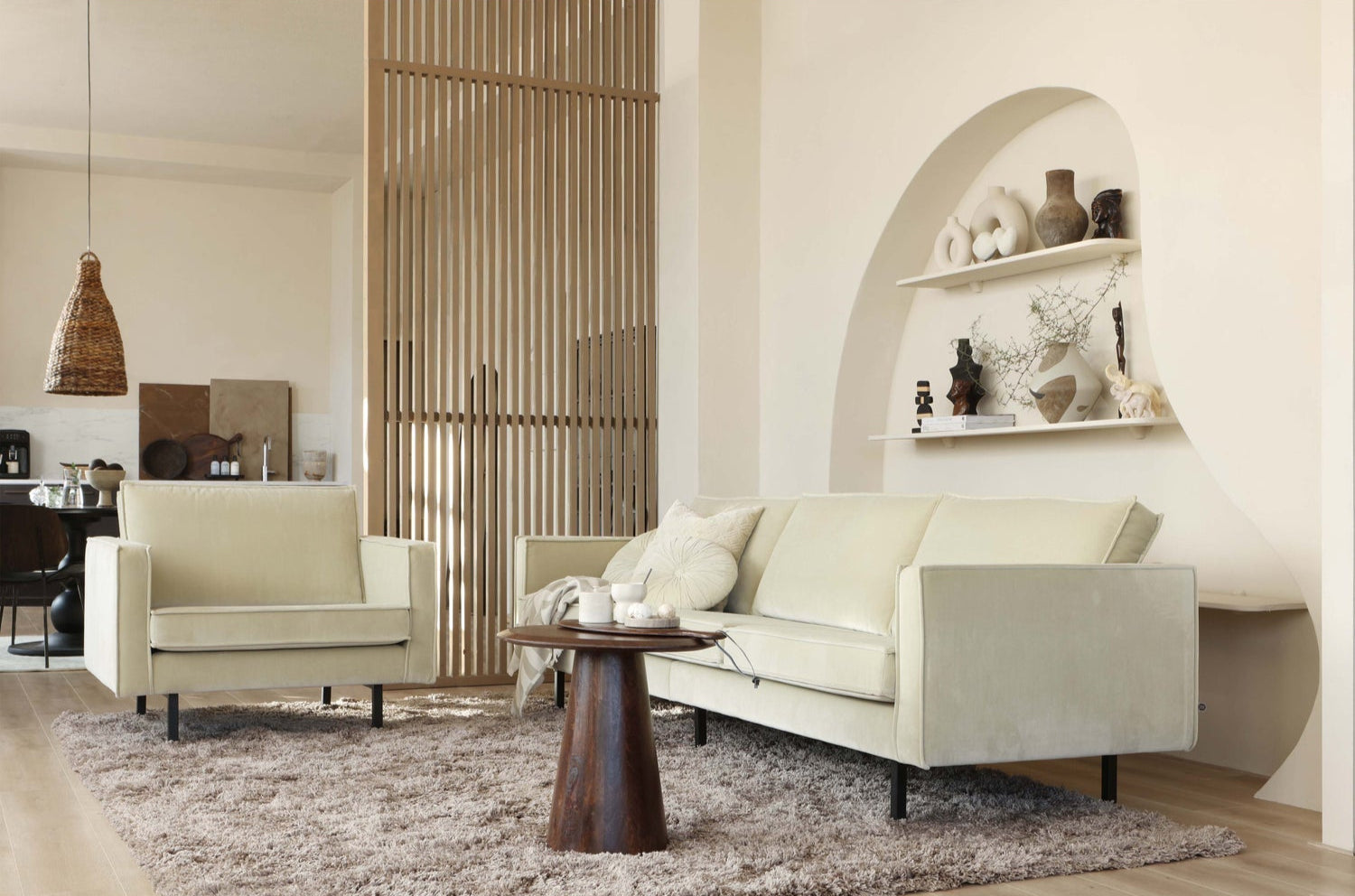 Table basse en bois de manguier noyer Posture