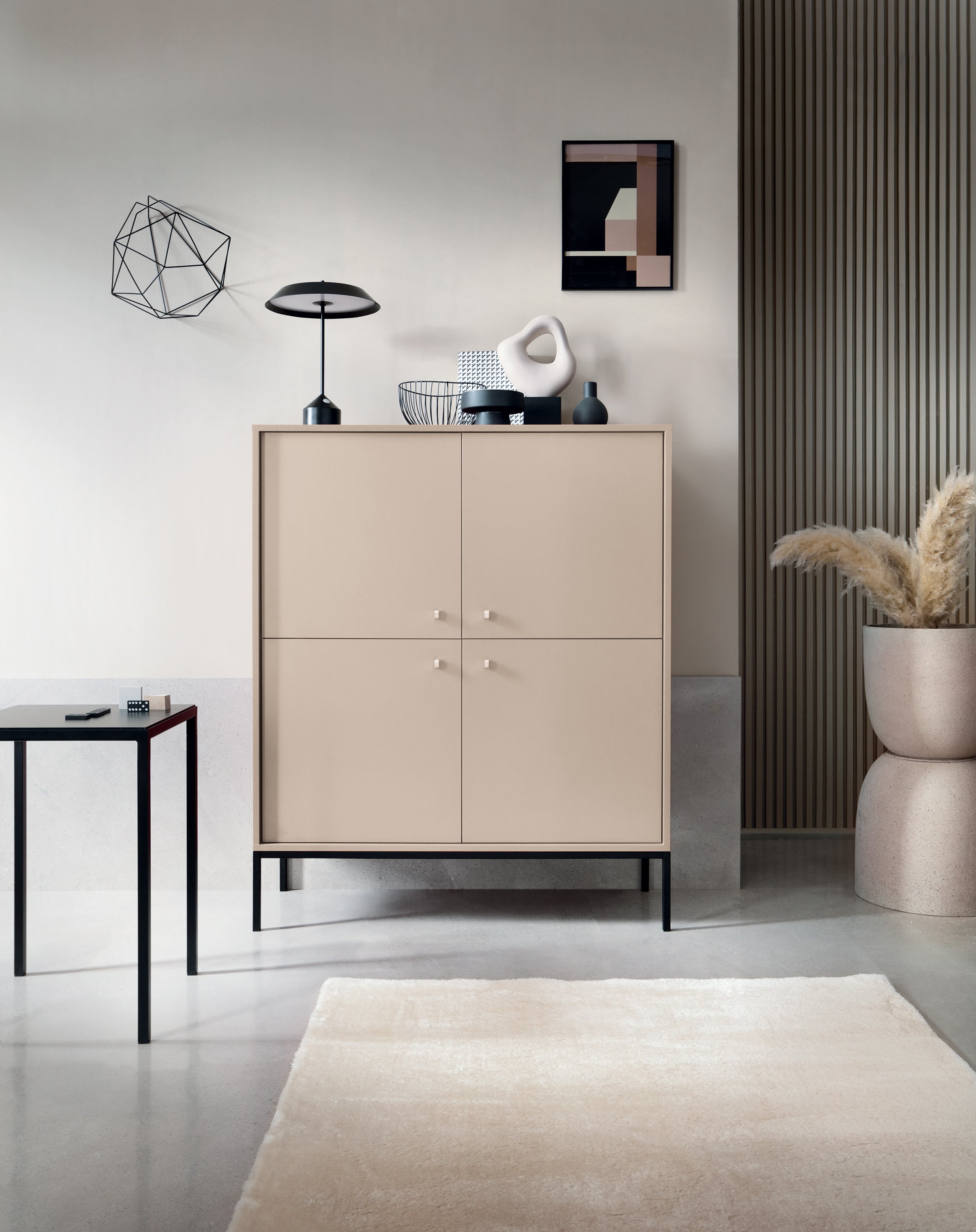 Buffet beige 4 portes et pieds en bois laminé Canterno 104x125 cm