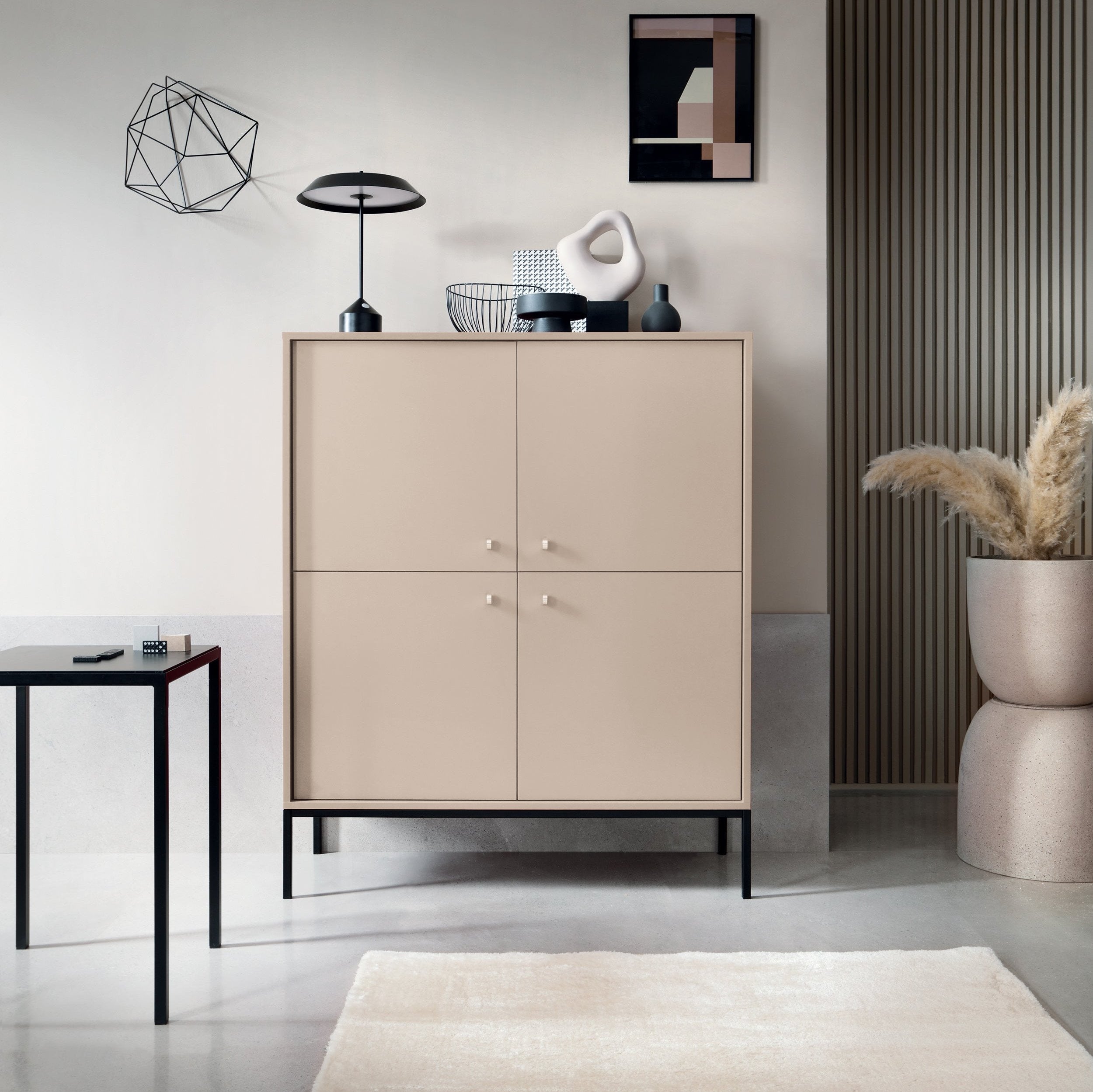 Buffet avec pieds en fer 4 portes en bois laminé Canterno 104x125 cm