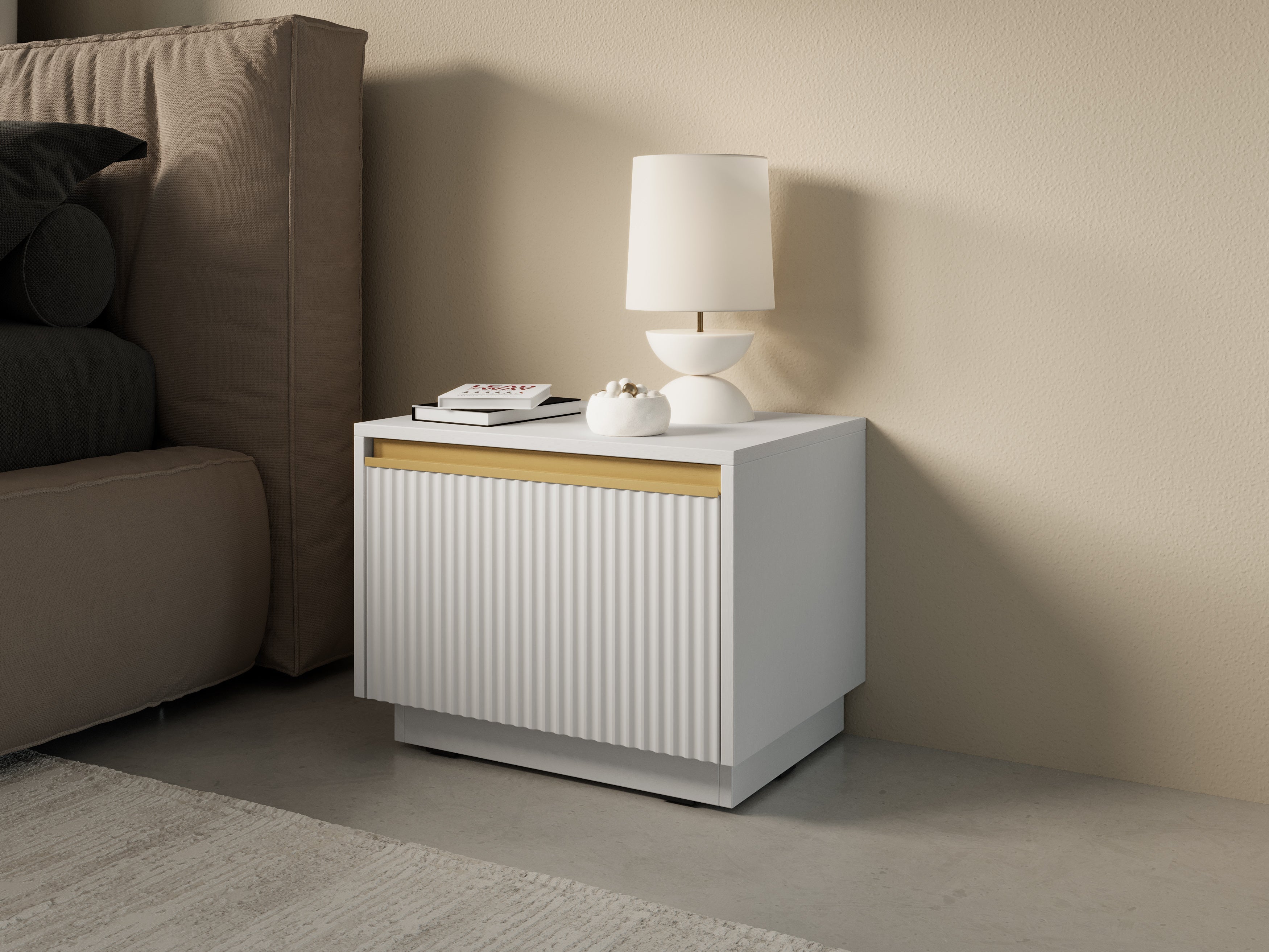 Table de chevet 1 tiroir en bois laminé doré 54x42 cm