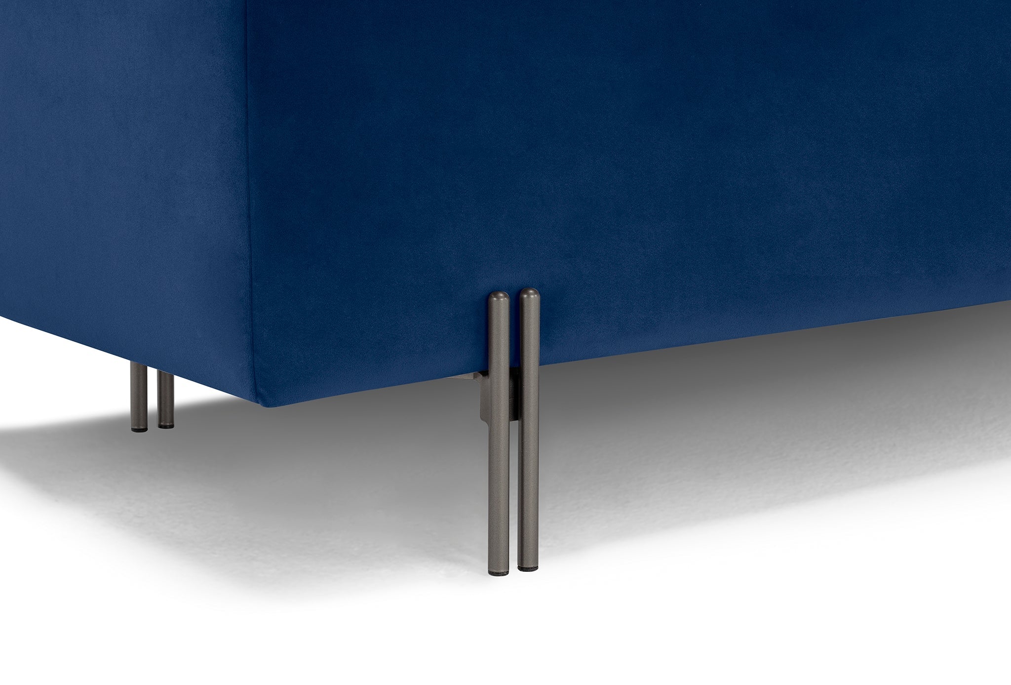 Banc CARAMAGNA 110x45 cm rangement Made in Italy matelassé en velours bleu