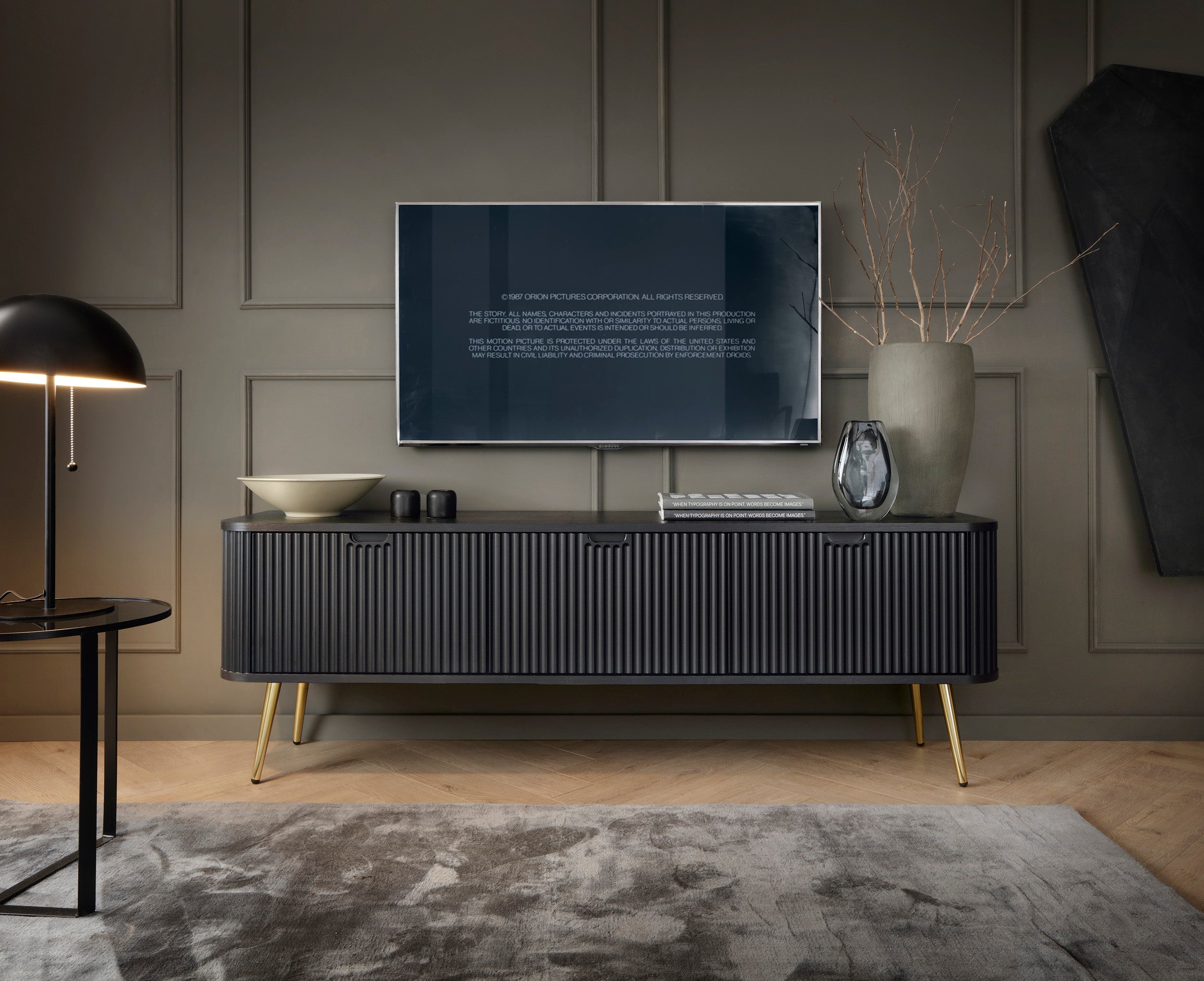 Meuble TV 3 portes avec pieds en métal Calisio 168x56 cm