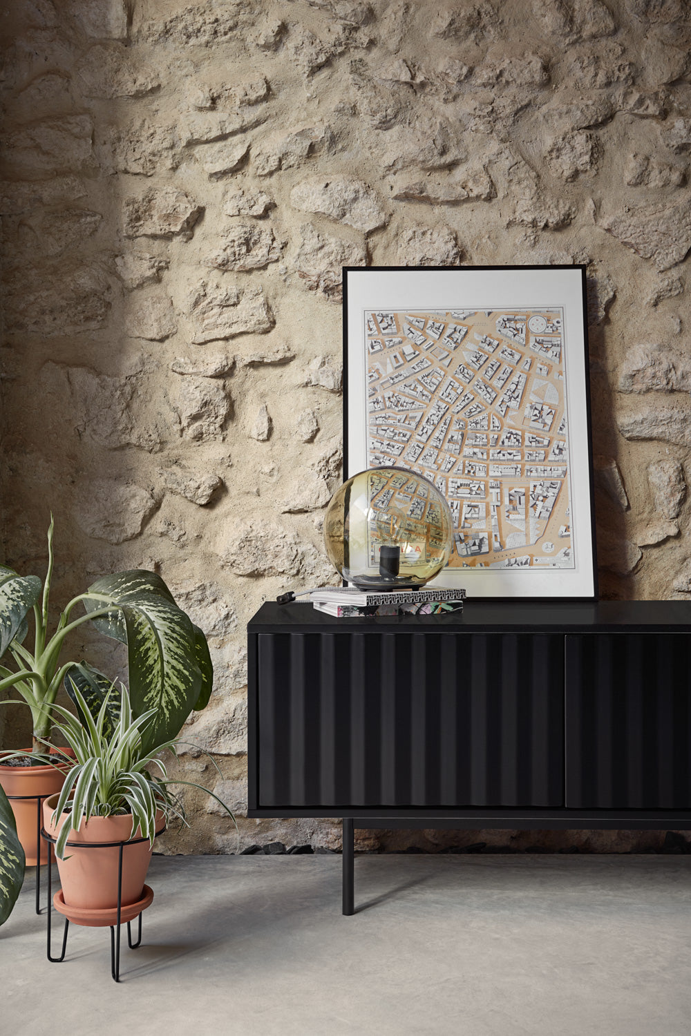 Meuble TV 180x40 cm Sierra de Teulat noir et chêne clair