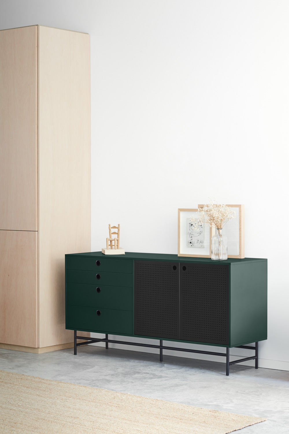 Buffet 4 tiroirs 2 portes 150x47 cm Punto de Teulat vert