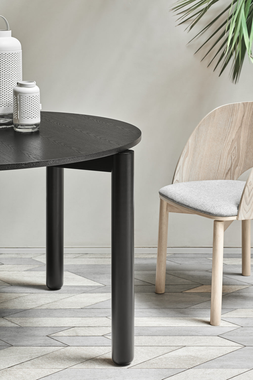 Lot de 2 chaises 50x78 h45 cm Dam en frêne naturel et assise gris clair 