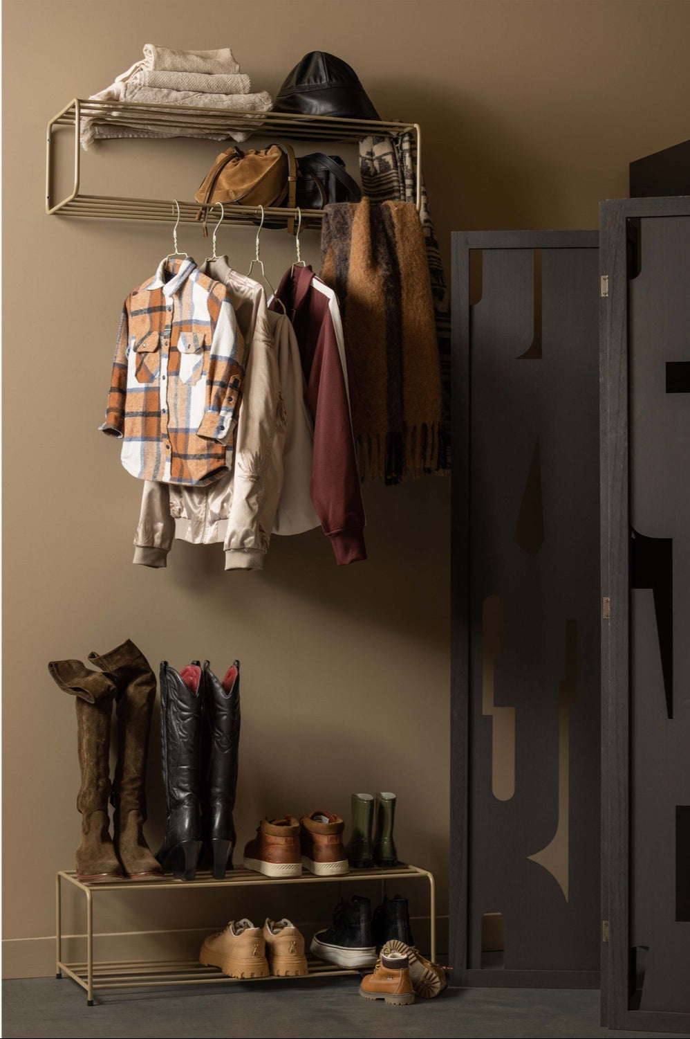 Scarpiera in metallo marrone militare Josse 25x80 cm