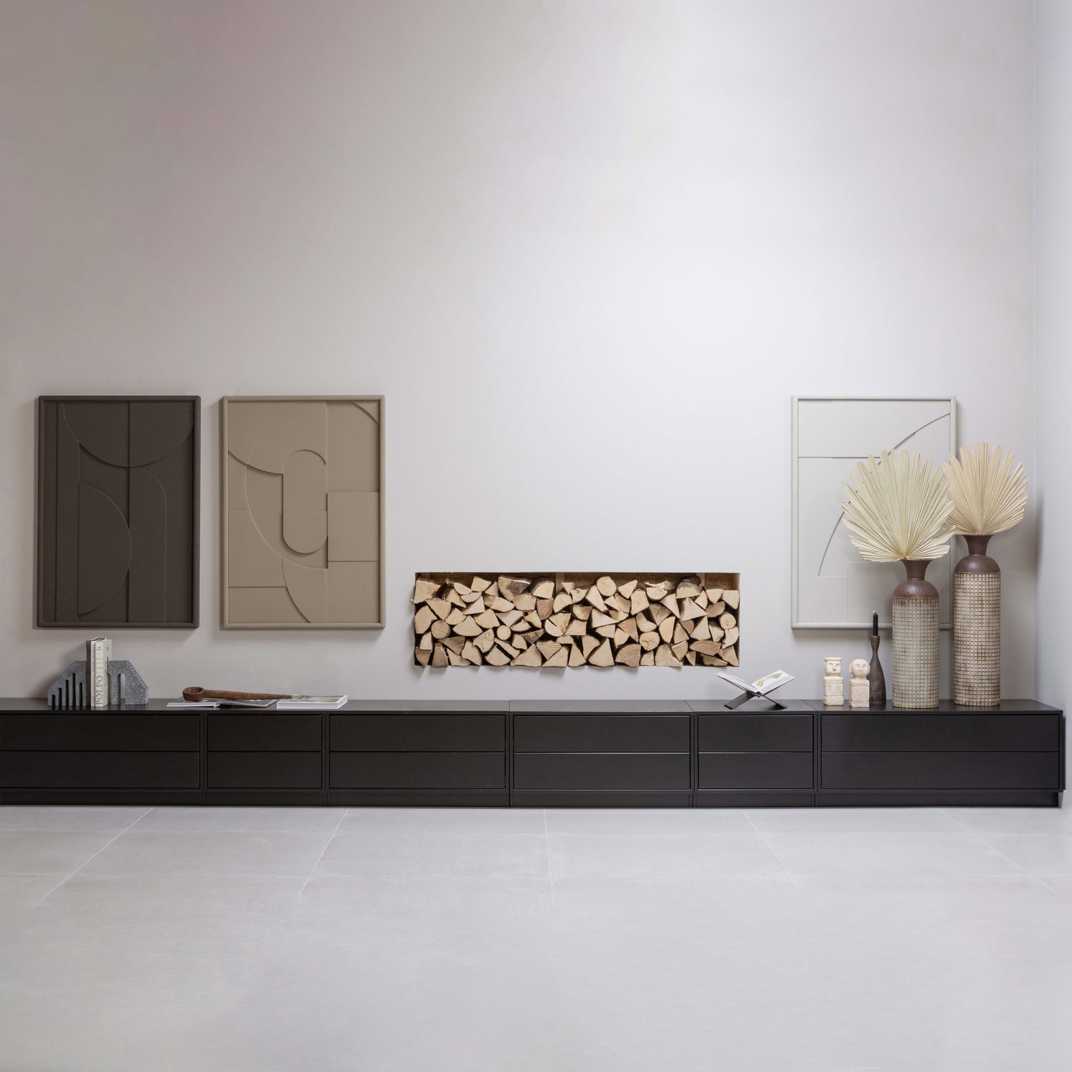 Mobile TV 2 cassetti in legno di pino nero Finca