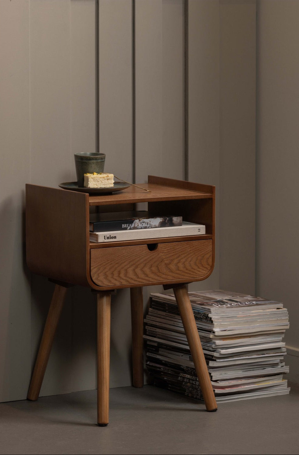 Comodino 1 cassetto in legno naturale Nils 54x36 cm