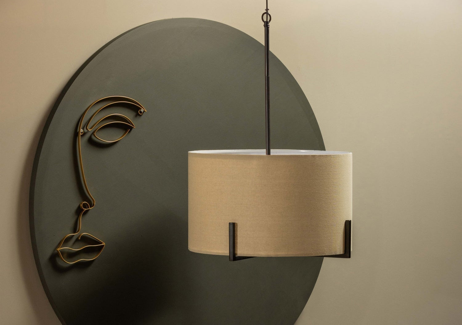 Lampada a sospensione nera/naturale Holly 75x53 cm