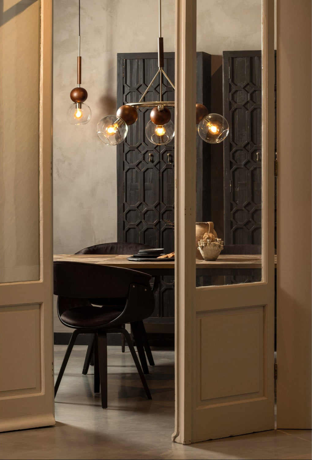 Lampada a sospensione in legno di noce/vetro Babble