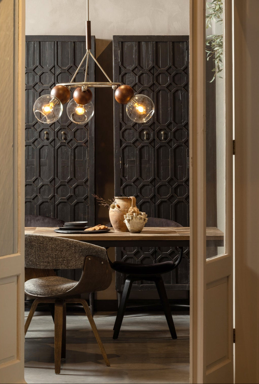 Credenza 2 ante in legno di pino nero Bequest 210x60 cm