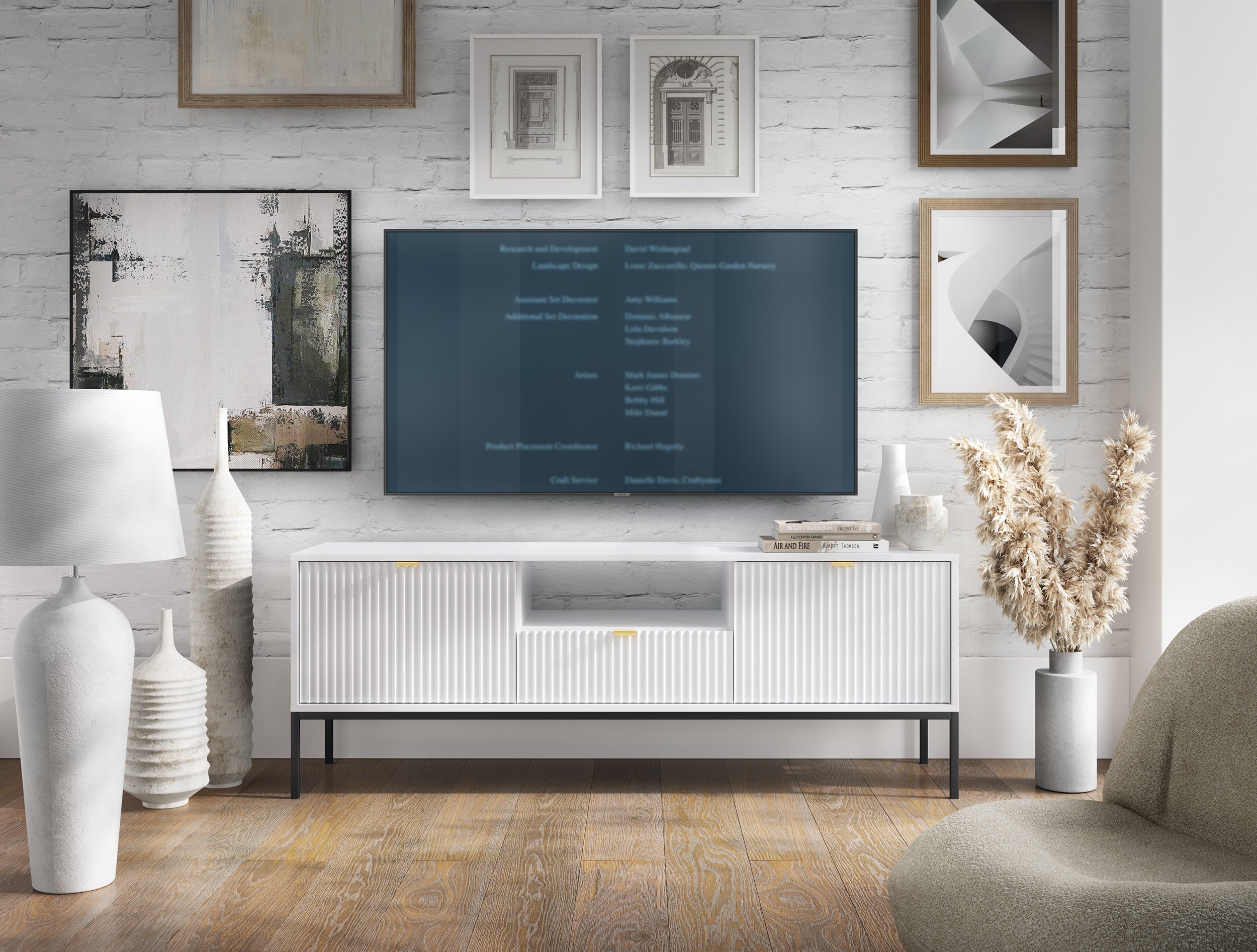 Meuble TV blanc 2 portes 1 tiroir en bois laminé avec pieds en métal Miseno 154x56 cm 